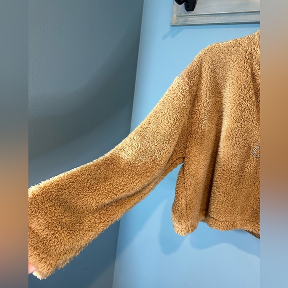 Fashion Nova Cropped Teddy Quarter Zip Sweatshirt in Brown/Camel - Picture 5 of 10